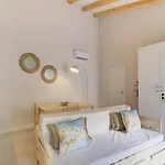 Henriqueta's Stone House *