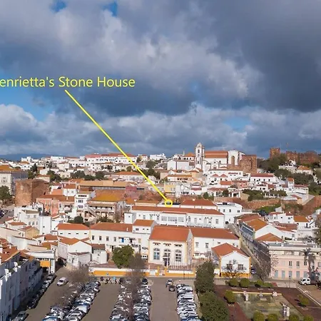 Henriqueta's Stone House *