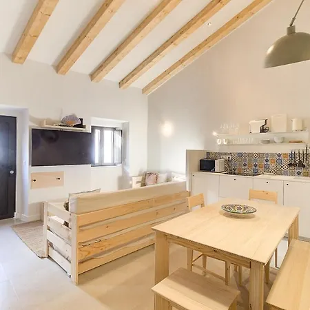 Henriqueta's Stone House 度假居 *